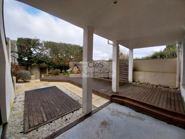 Maison de village 8 pièce(s) 3 chambre(s) 180 m²
