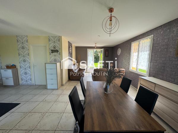 PAVILLON PLAIN PIED 4 CHAMBRES PISCINE ET GARAGE !