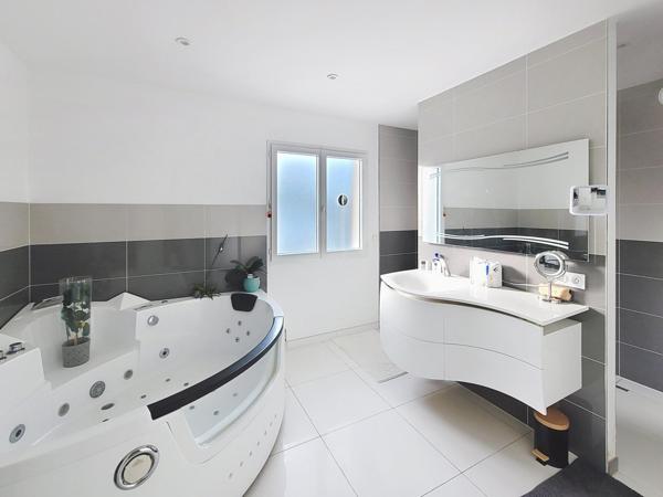 Maison contemporaine de 180 m2