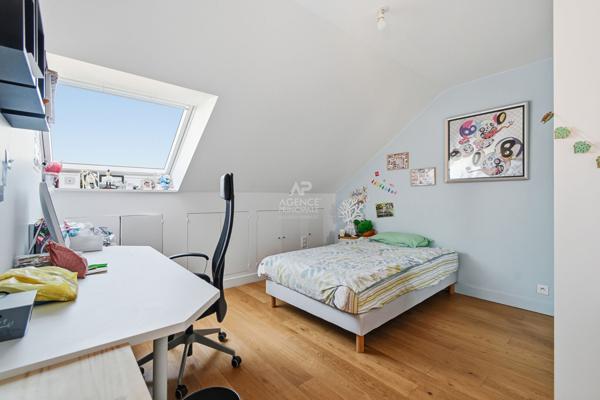 Maison Fourqueux 7 pièce(s) 180 m2 5 Chambres 1 190 000 € **  - Référence  18872