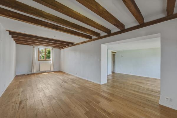 Vente Maison de luxe Sciez 7 Pièces 243 m²