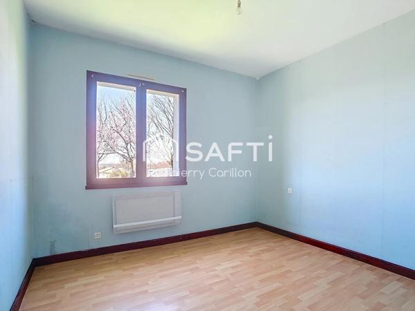 PAVILLON DE PLAIN-PIED SUR TERRAIN - STE EANNE