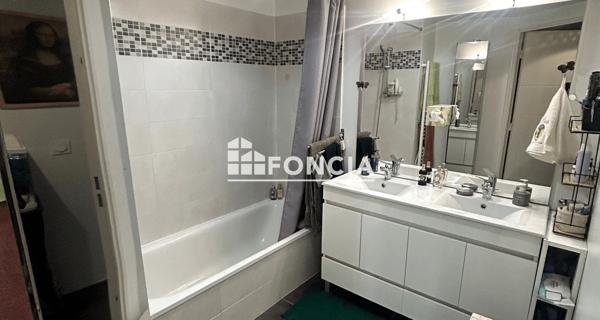 À vendre Appartement 3 pièces 63 m² - Marseille 13004