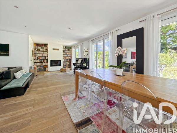 Maison à vendre 7 pièces 180,42 m² Santeny