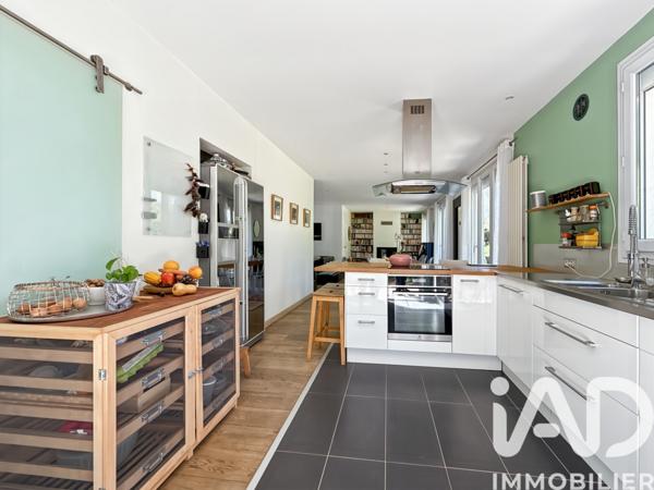 Maison à vendre 7 pièces 180,42 m² Santeny