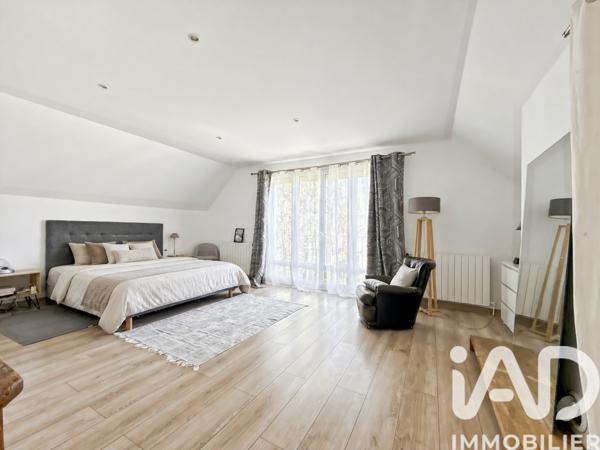 Maison à vendre 7 pièces 180,42 m² Santeny
