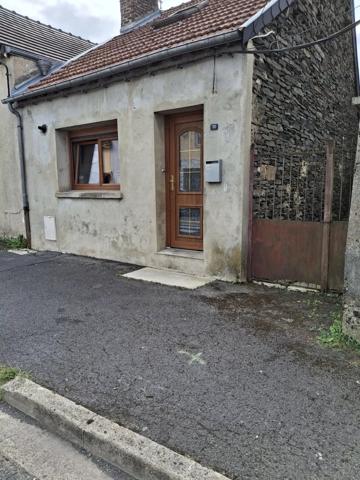 Vente                                                      Maison
                        
                     3 pièces                      42 m2                     à Bogny-sur-Meuse