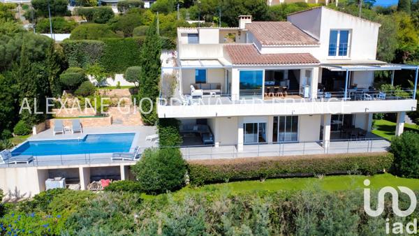 Maison à vendre 7 pièces 195 m² Sainte-Maxime