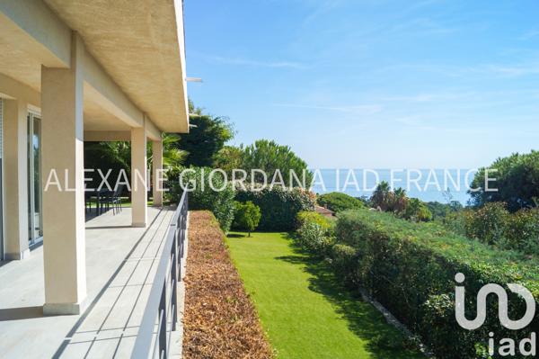 Maison à vendre 7 pièces 195 m² Sainte-Maxime