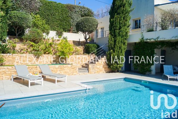 Maison à vendre 7 pièces 195 m² Sainte-Maxime