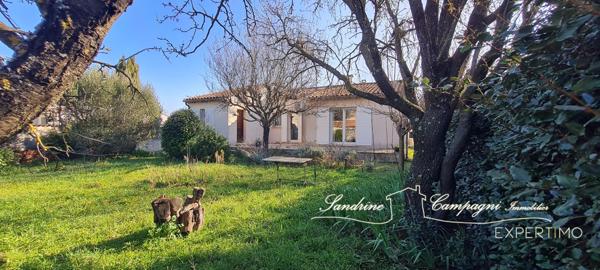 Les Angles (30133) VILLA de plain pied, T4 avec garage, cour et jardin arboré piscinable