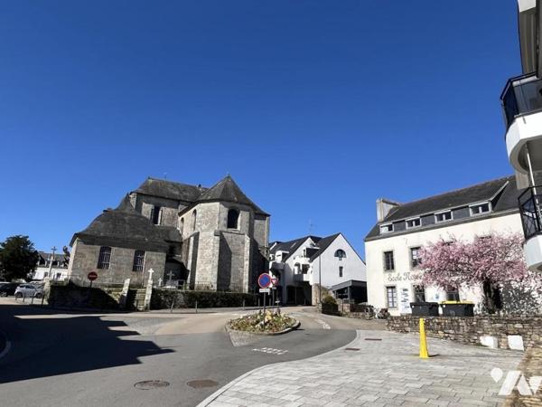 APPARTEMENT T2 - FOUESNANT PLACE DE L'EGLISE - BALCON - PARKING COUVERT