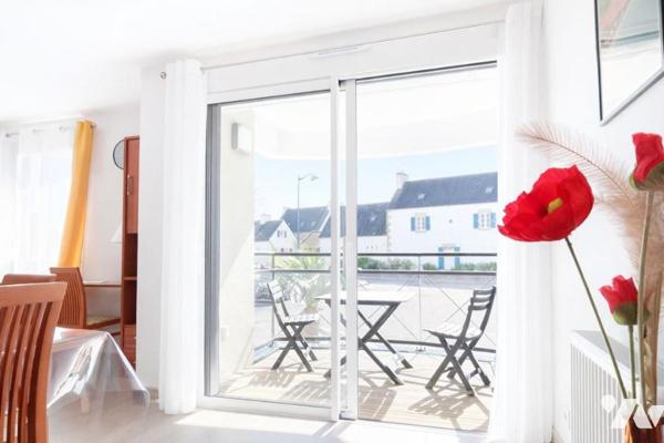 APPARTEMENT T2 - FOUESNANT PLACE DE L'EGLISE - BALCON - PARKING COUVERT