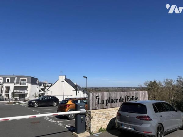 APPARTEMENT T2 - FOUESNANT PLACE DE L'EGLISE - BALCON - PARKING COUVERT