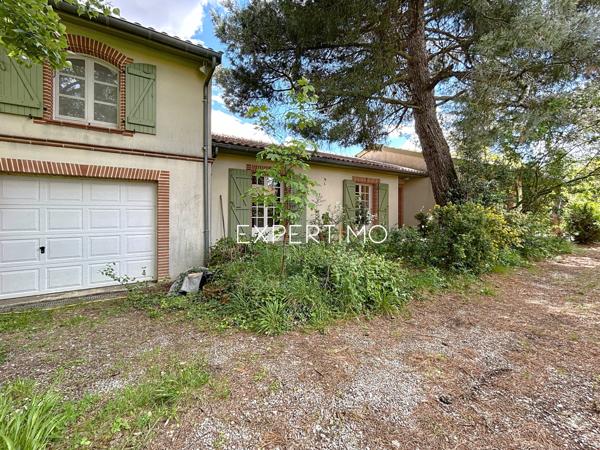 Montgiscard (31450) Montgiscard, maison de 161m2 env., 6 pièces, garage attenant sise sur une parcelle de 1046m2.