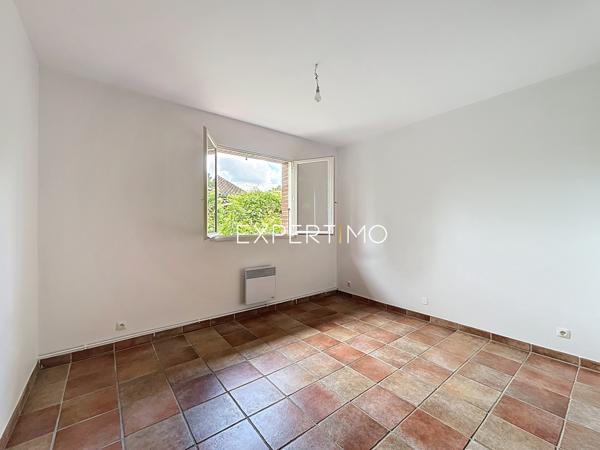 Montgiscard (31450) Montgiscard, maison de 161m2 env., 6 pièces, garage attenant sise sur une parcelle de 1046m2.