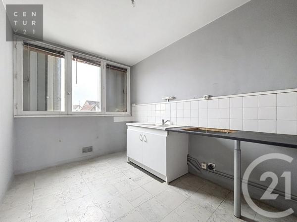 Appartement à vendre  3 pièces - 56,08 m 2   TROYES  - 10