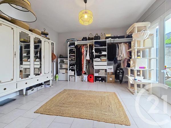 Immeuble à vendre  141 m 2   TROYES  - 10