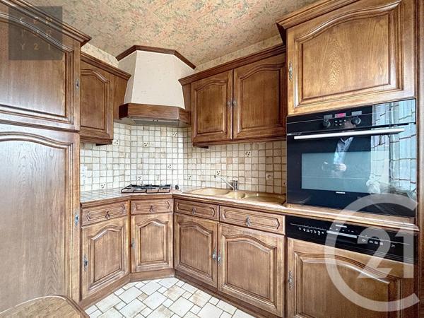 Maison à vendre  5 pièces - 90,20 m 2   ST JULIEN LES VILLAS  - 10