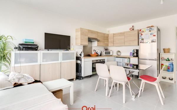 Appartement à vendre    3 pièces • 52 m2 Marseille 12