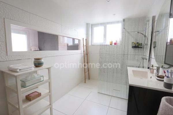 FONTOY - MAISON DE 150 M² AVEC 5 CHAMBRES, GARAGE, TERRASSE ET JARDIN ! FORT POTENTIEL !