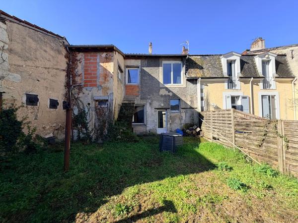 À vendre - Maison mitoyenne 2 côtés, 4 pièces située à Périgueux (24000)