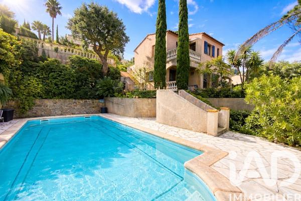 Maison à vendre 4 pièces 111 m² Roquebrune-sur-Argens
