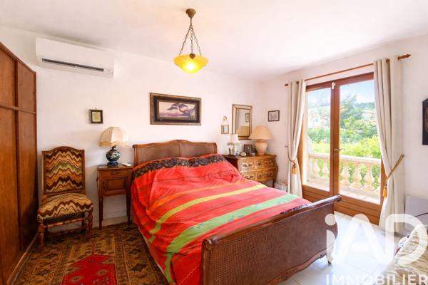 Maison à vendre 4 pièces 110,58 m² Roquebrune-sur-Argens