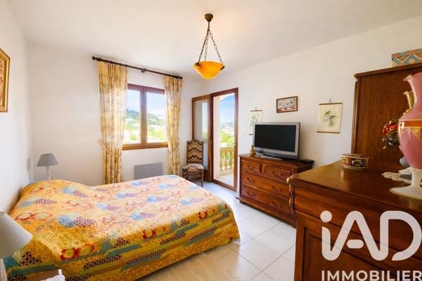 Maison à vendre 4 pièces 110,58 m² Roquebrune-sur-Argens