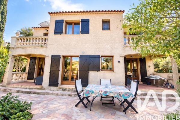Maison à vendre 4 pièces 111 m² Roquebrune-sur-Argens