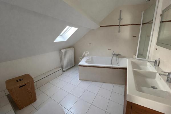 Maison Triel Sur Seine 8 pièce(s) 237 m2 €749 000 ** - Référence 1097