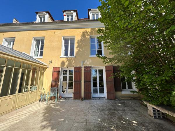 Maison Triel Sur Seine 8 pièce(s) 237 m2 €749 000 ** - Référence 1097