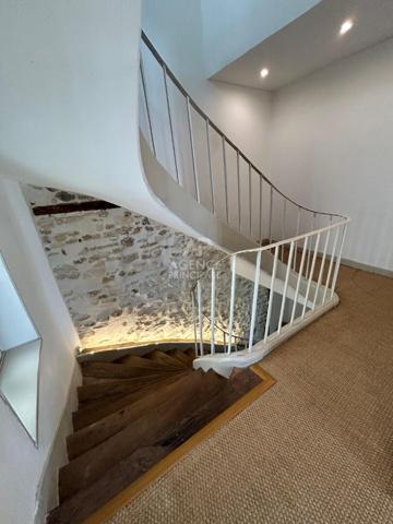 Maison Triel Sur Seine 8 pièce(s) 237 m2 €749 000 ** - Référence 1097