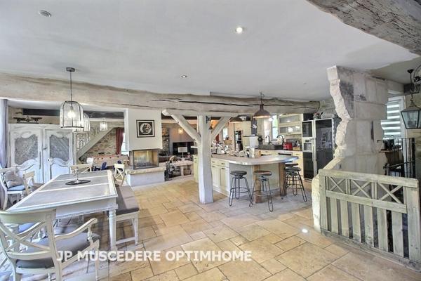 DUVY/CREPY EN VALOIS (60) Ancien moulin du XIIIe siècle – 600 m² habitables – 7000 m² de terrain –