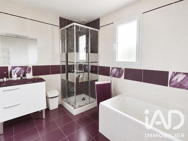 Maison à vendre 6 pièces 114 m² Saint-Étienne-au-Temple