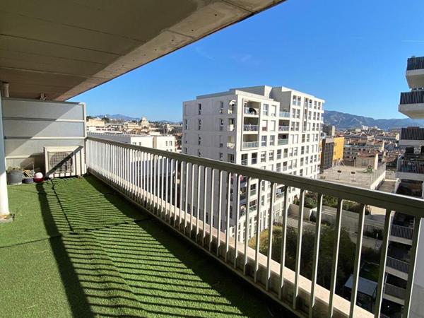 Appartement Marseille 3 pièce(s) 76 m2 avec extérieur