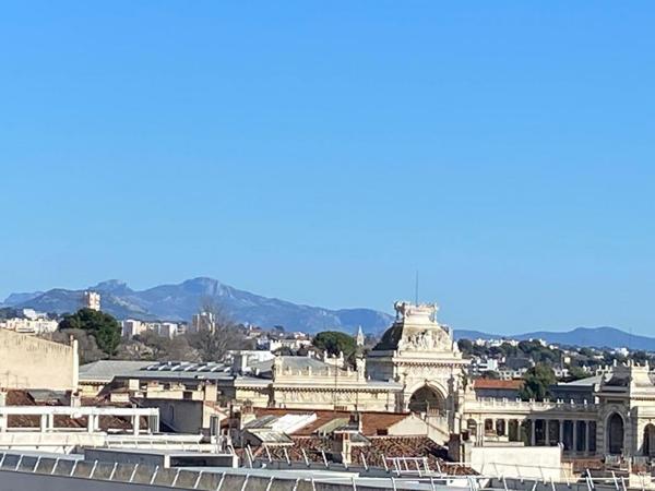 Appartement Marseille 3 pièce(s) 76 m2 avec extérieur