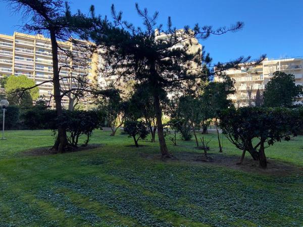 Appartement Marseille 3 pièce(s) 76 m2 avec extérieur