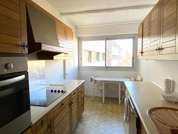 Appartement Marseille 3 pièce(s) 76 m2 avec extérieur