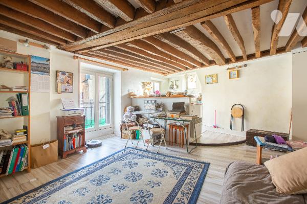 PARIS 2EME - VIVIENNE-GAILLON-  STUDIO 30 M² DERNIER ETAGE