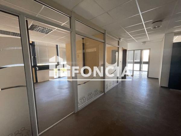À vendre Local commercial 660 m² - Nantes 44100