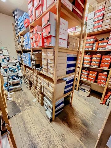 Immeuble à vendre    3 pièces •  Terrasson-Lavilledieu