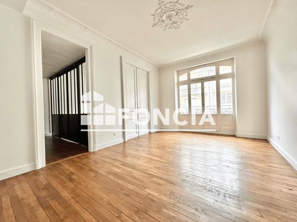 Location Studio 56.3 m² - Metz 57000