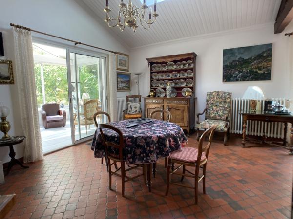 Maison 5 chambres idéalement située