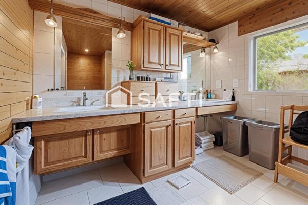 Maison individuelle familiale avec un grand jardin