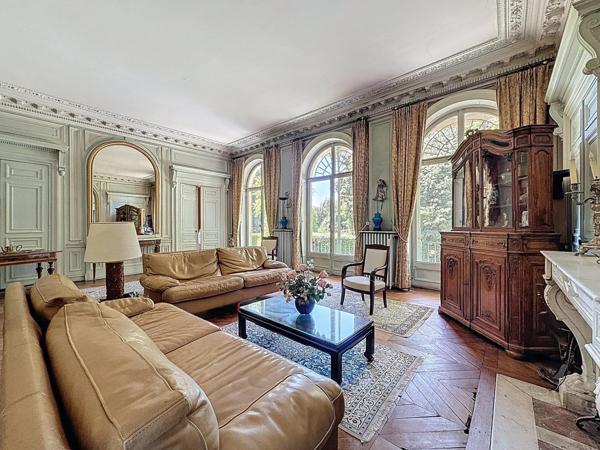 Meudon (92190) - Appartement de standing, 189m², 2 terrasses de 17 et 31m², grand jardin