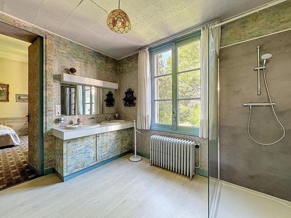 Meudon (92190) - Appartement de standing, 189m², 2 terrasses de 17 et 31m², grand jardin