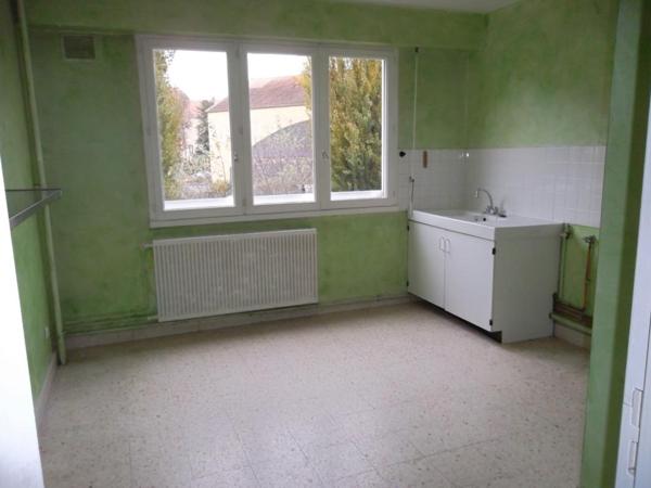 APPARTEMENT T2 A LOUER A ROANNE - CENTRE VILLE