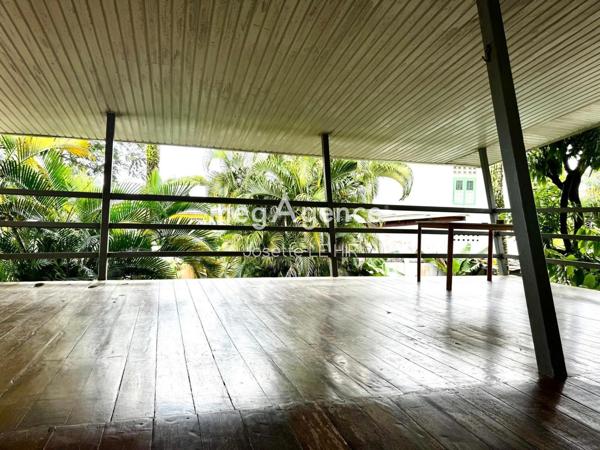 Maison à CAYENNE, 97300 - 5 pièces 120m²