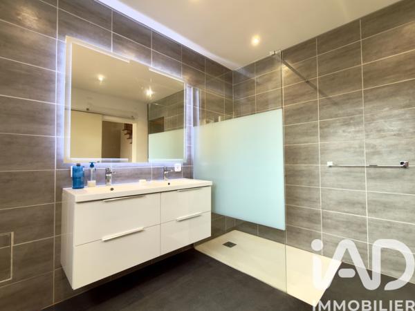 Maison à vendre 5 pièces 140 m² Meyrargues